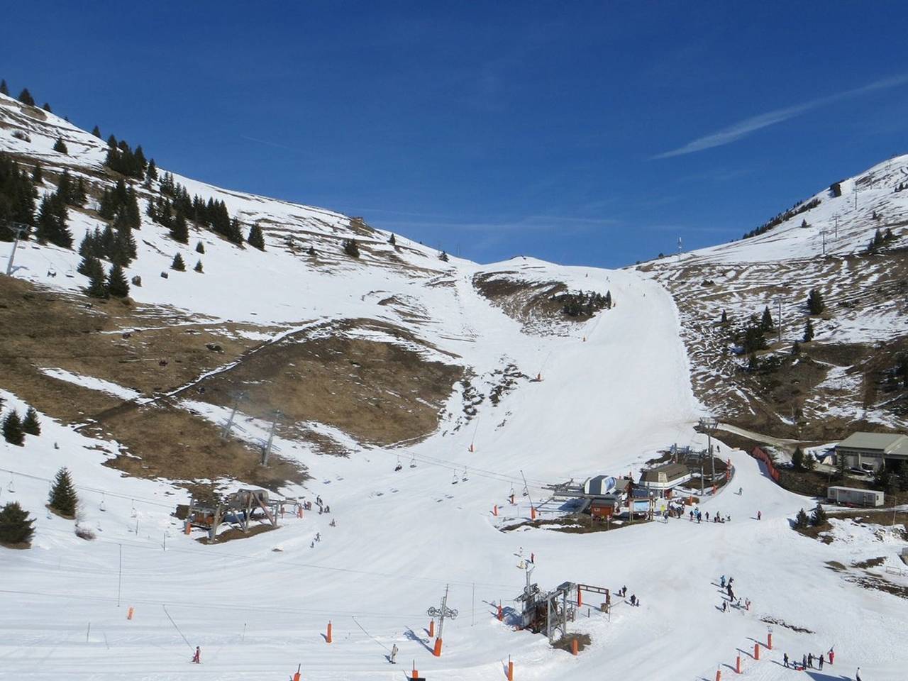 Appartement entier, Studio cabine 3 couchages au pied des pistes à Auris en Oisans in Auris, Parc national des Écrins