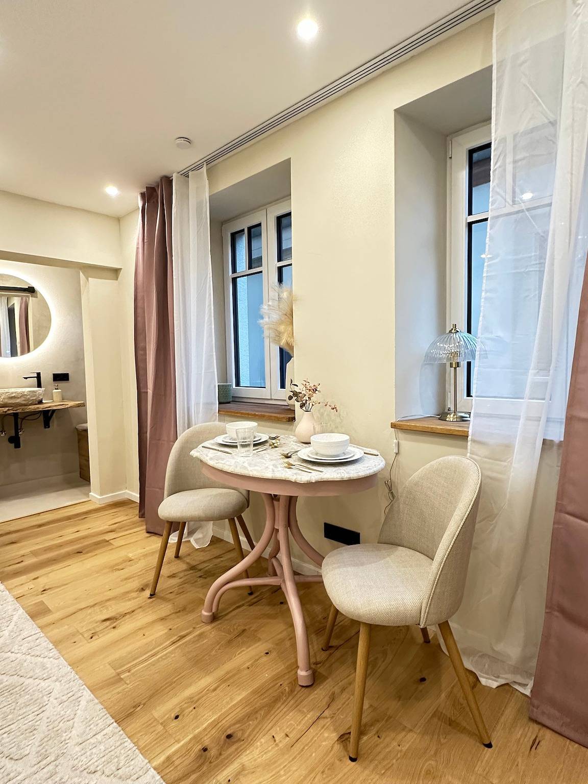 Apartamento entero, Apartamento 'Fewo Sand 10 - Klein' con terraza compartida, jardín y wifi in Bamberg, Región Viticola de Franconia