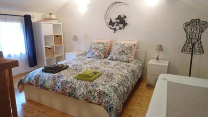 Cottage pour 3 personnes, avec jardin et vue ainsi que piscine et terrasse à Saint-Martin-de-Fressengeas