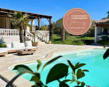 Cottage pour 12 personnes, avec piscine ainsi que jardin et vue à Mas-Saintes-Puelles