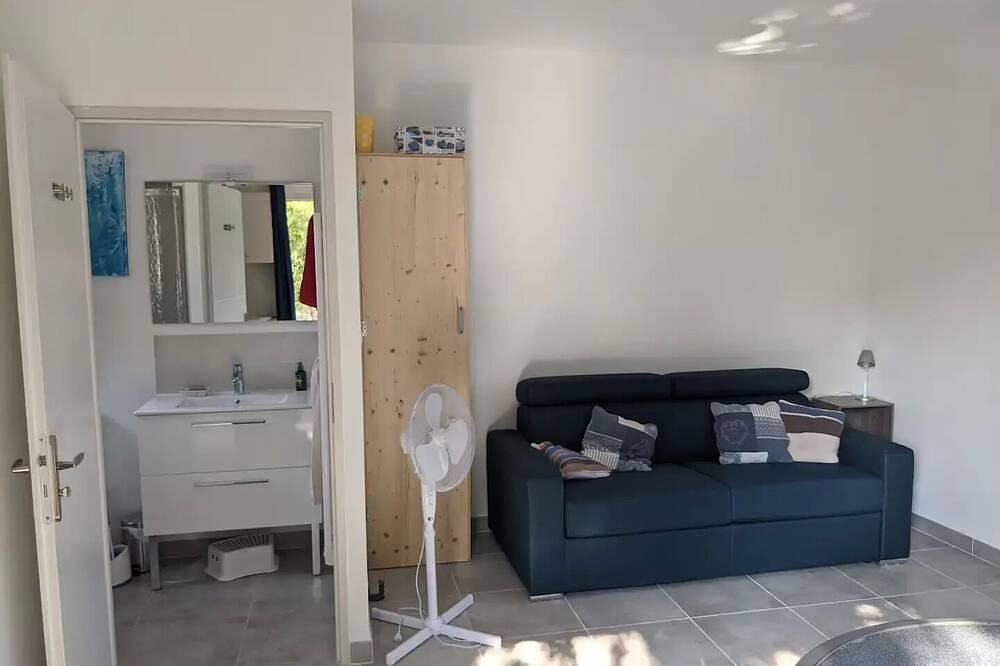 Appartement entier, Le Havre de Milly - Petite maison avec jardin privatif - proche d'Uzès in Garrigues-Sainte-Eulalie, Région de Nîmes