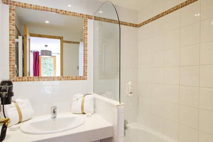 Gîte pour 4 personnes, avec balcon ainsi que piscine et sauna, animaux acceptés dans Office de Tourisme de Praz sur Arly - 4