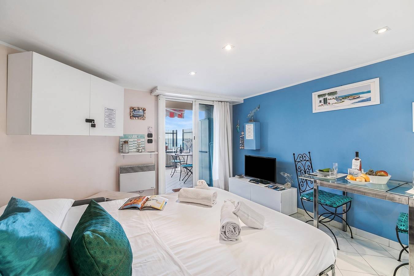 Appartamento intero, Studio Soleil, Seaview Terrace in Mentone, Costa mediterranea (Francia)