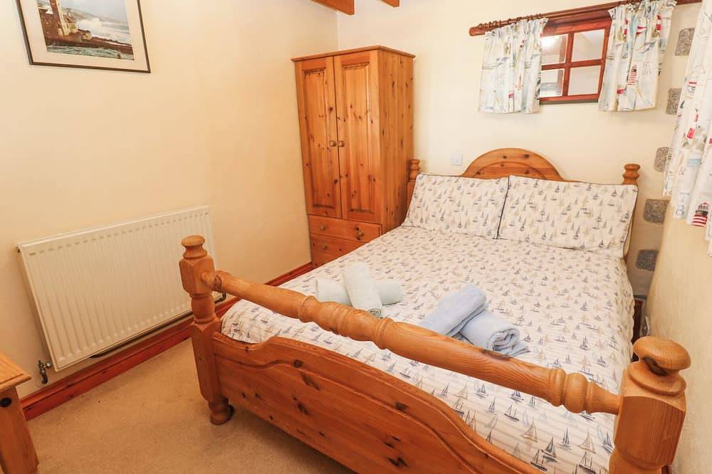 Carolyns Cottage, pet friendly, country holiday cottage in Praa Sands in Praa Sands, Cornwall