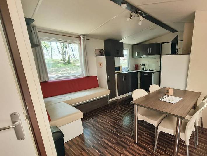 Camping für 6 Personen, mit Haustier in Vienne - 3