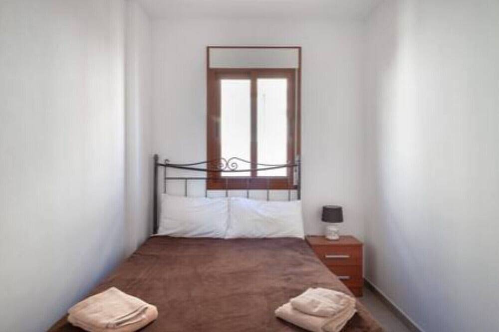 Flagship Private Villa 3bed + pool - sleeps 6 Mazarron (Free Wifi & Air-con)! in Puerto de Mazarrón, Mazarrón
