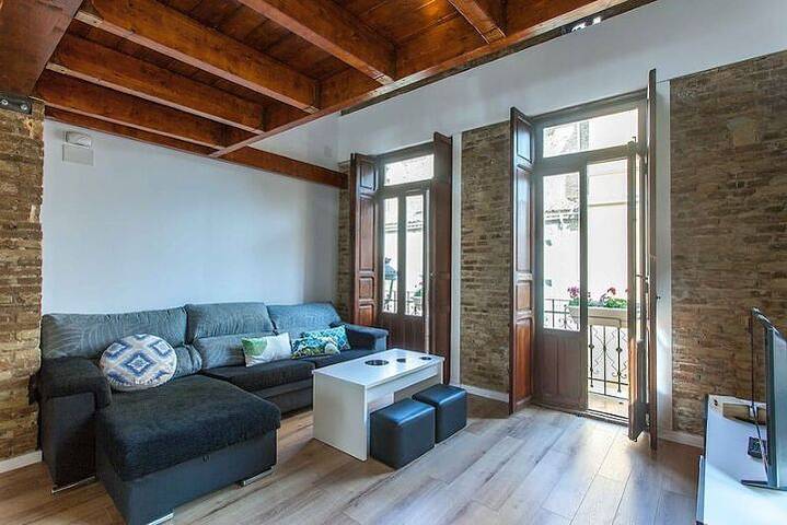 Ferienwohnung für 5 Personen, mit Balkon und Terrasse in Valencia - 3