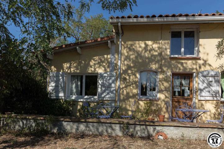 Gîte pour 6 personnes, avec Terrasse ainsi que Jardin et Piscine dans Haute-Garonne - 3