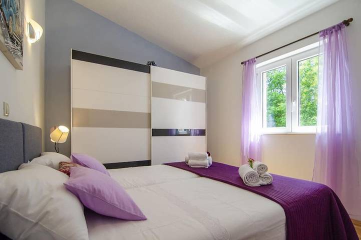 Villa Katja Mit privatem Pool, kostenlose Fahrräder in Srijane, Dalmatinisches Zagora