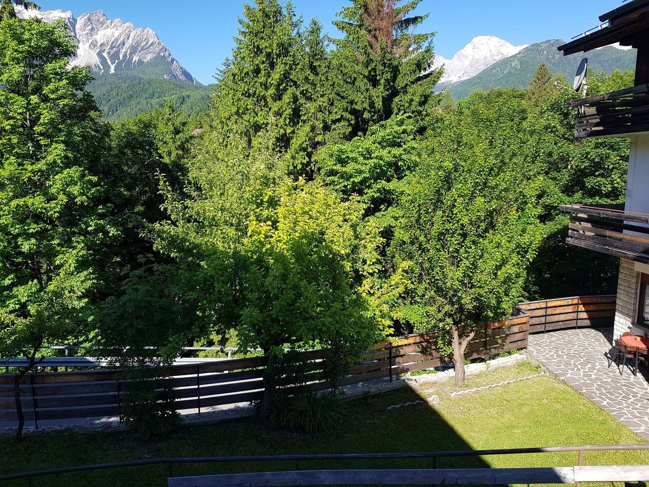 Appartement entier, Appartement "Bruna" avec vue sur les montagnes, terrasse privée et Wi-Fi in Forno di Zoldo, Val di Zoldo