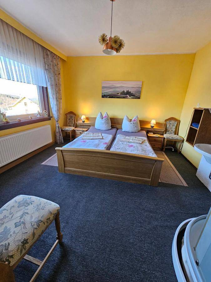 Ganze Wohnung, Two-Bedroom Apartment in Gehlberg, Rennsteig