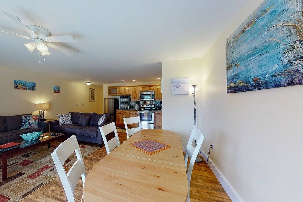 Ganze Wohnung, Stylish Condo at Sheepscot Harbor Resort w/Free Wifi, River Views, & Balcony in Edgecomb, Lincoln County (Maine)