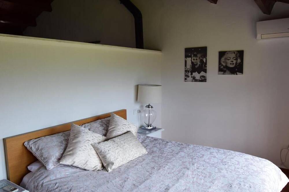 Geheel appartement, Mount Tatum apartments! A short drive to el chorro lakes in Pizarra, Málaga Provincie