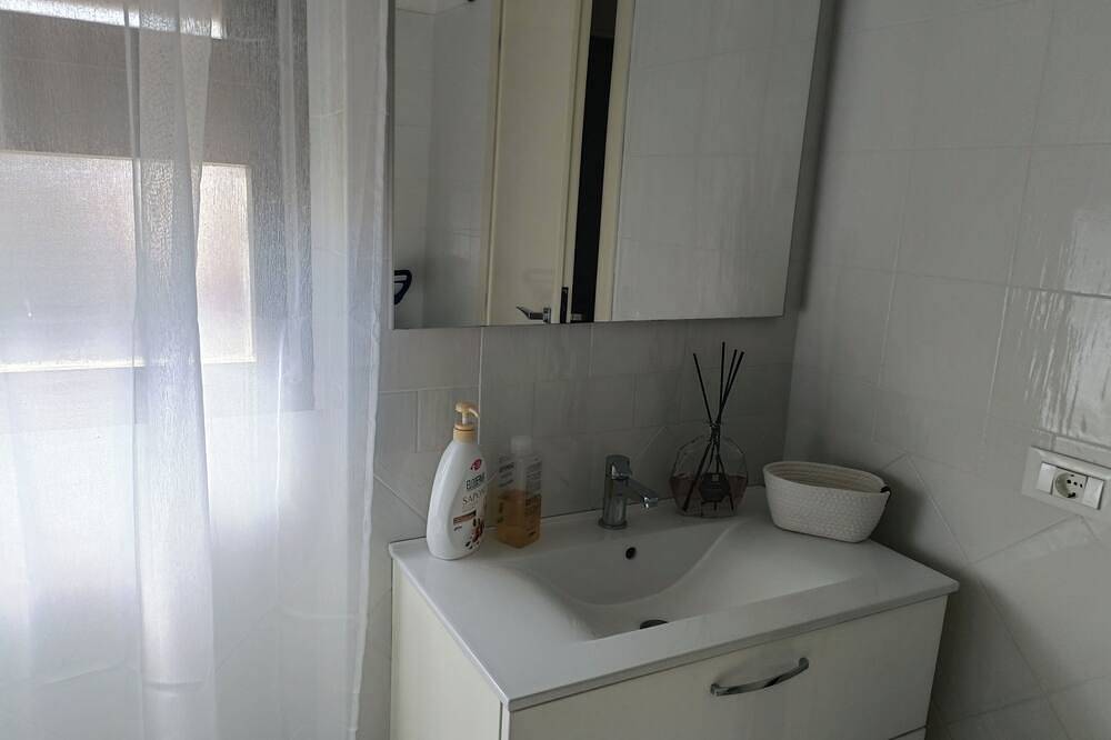 Apartamento entero, Majorca apartment two minutes from Kennedy Park in Santa Marinella, Provincia de Roma
