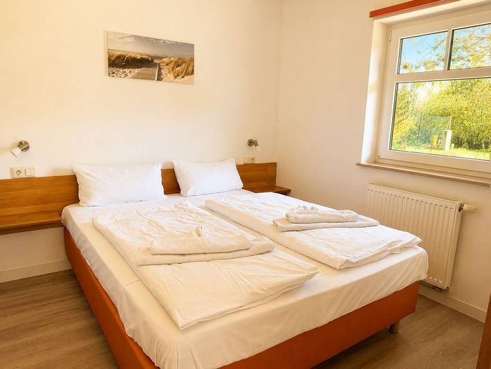 Ferienwohnung für 3 Personen, mit Terrasse und Garten sowie Ausblick in Lohme - 4
