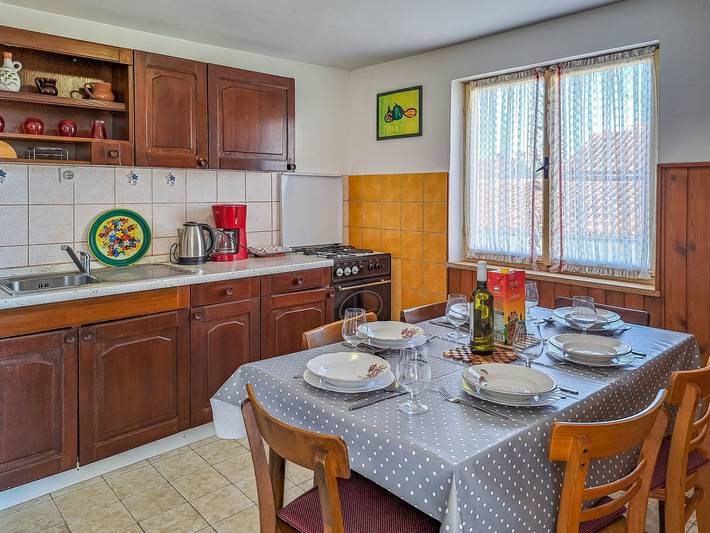 Ferienhaus für 6 Personen, mit Terrasse und Garten in Kosinozici - 3