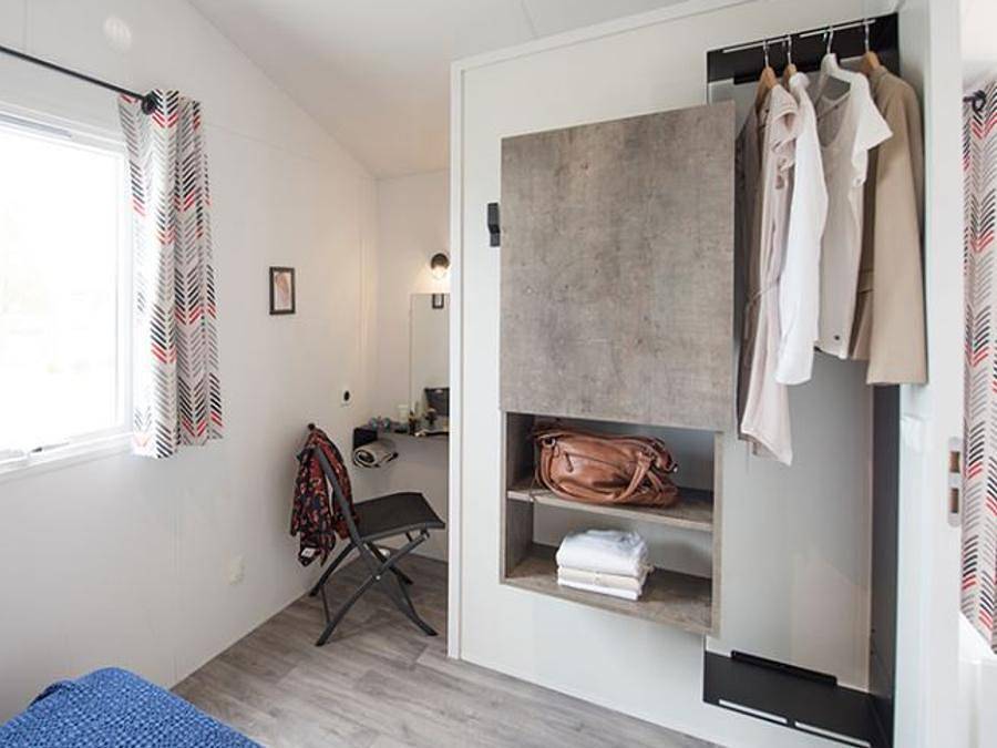 Camping Paradis les Pins - Royan - Mobilheim 4 personen - Confort+ 2Zi 4P Ibiza in Saint-Palais-sur-Mer, Côte de Beauté