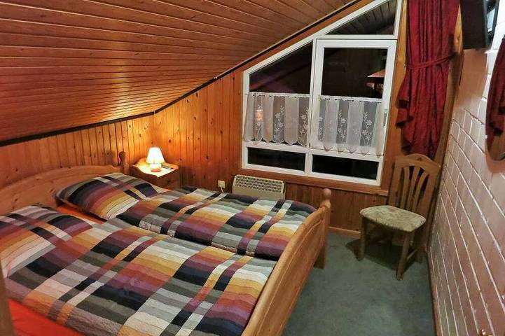 Ferienhaus für 5 Personen, mit Terrasse und Sauna im Weserbergland - 3