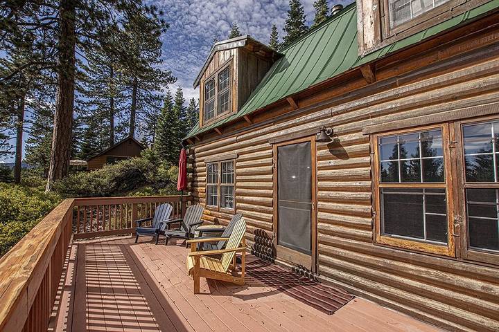 Holiday home for 4 people, with terrace by Lake Tahoe