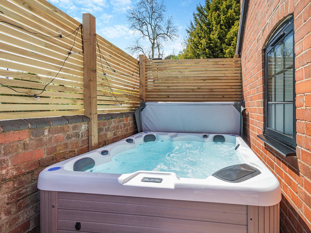 Fountain Front Barn - Uk45937 in Corley, Warwickshire