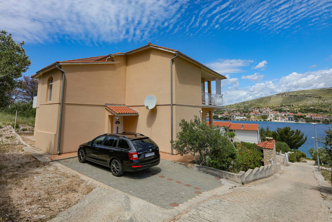 Entire apartment, Two bedroom apartment near beach Šparadići, Šibenik A-23939-d in Grebastica, Šibenik-Knin