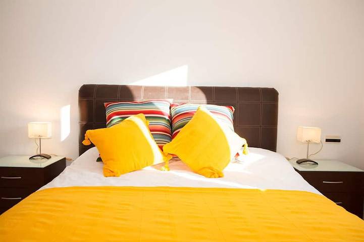 Location de vacances pour 9 personnes, avec jardin dans Llampaies - 4