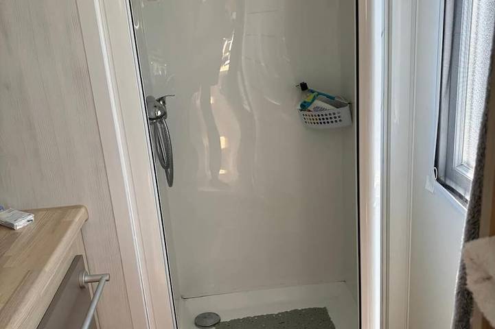 Comfortabel chalet met 2 slaapkamers – 500 m van strand – terras & parking in Knokke-Heist, Belgian Coast