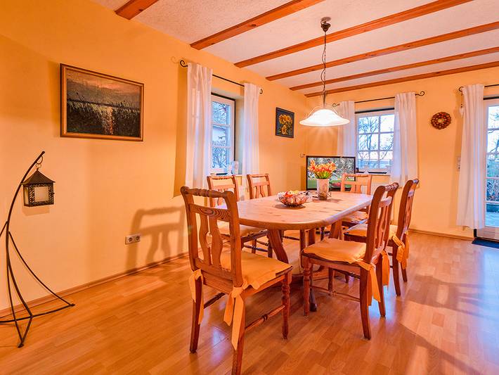 Ferienhaus für 6 Personen, mit Balkon und Terrasse sowie Garten und Sauna am Plauer See - 4