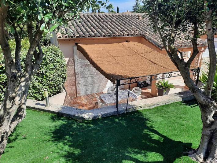 Villa pour 6 personnes, avec Balcon et Terrasse ainsi que Jardin et Piscine dans Saint-Aygulf - 4