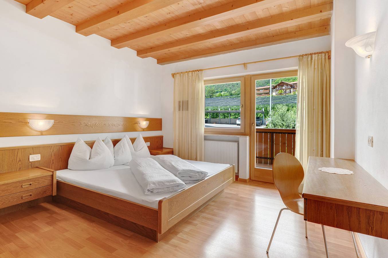 Ganze Wohnung, Ferienwohnung 'Hofanger Meran' mit Bergblick, Balkon und Wi-Fi in Algund, Texelgruppe