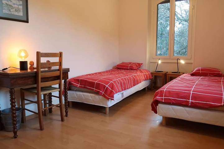 Appartement entier, Agréable appartement pour 4 personnes avec Wifi, Tv, balcon et vue panoramique in Bex, Alpes Vaudoises