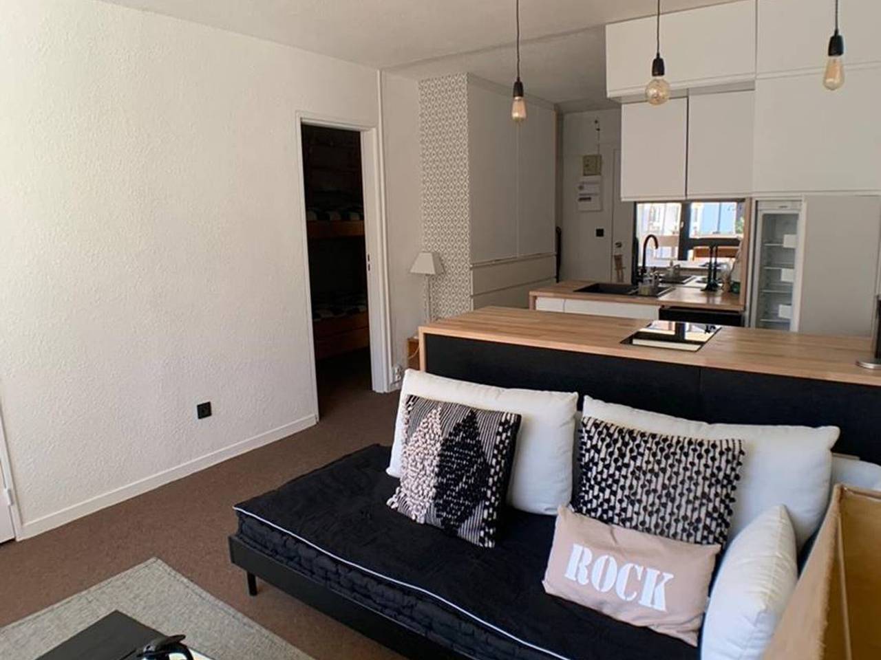 Apartamento entero, Apartamento cómodo 6 pers. balcón orientación sureste in Le Sauze, Enchastrayes
