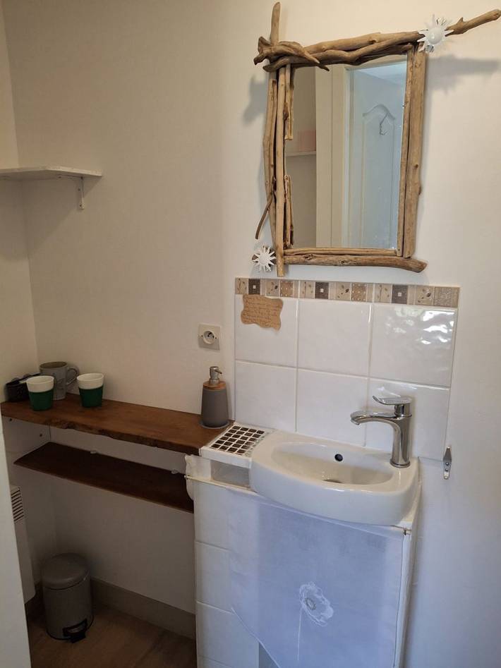 Chambre d’hôte pour 2 personnes, avec jardin sur l' Île de Ré - 3