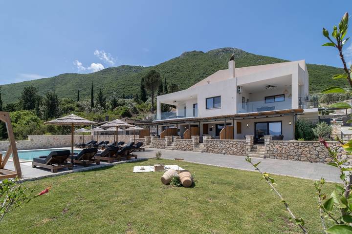 Villa für 8 Personen, mit Garten und Balkon
