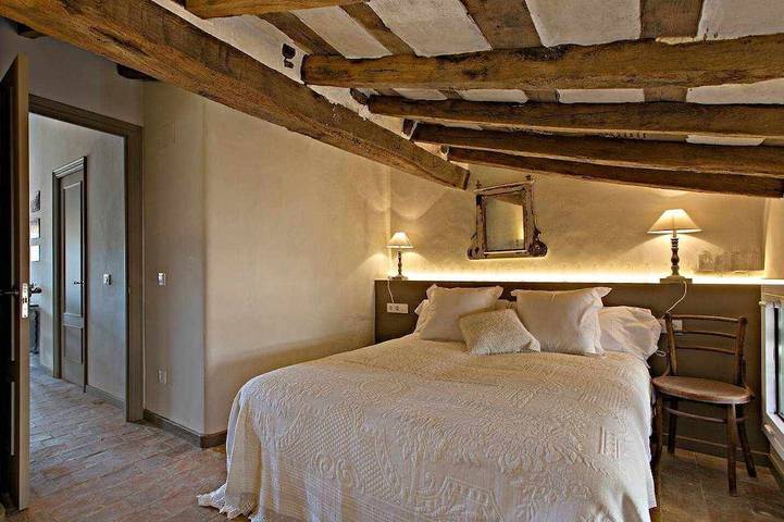Ganze Wohnung, Argenter, luxe penthouse met terras in Olot, Naturpark Zona Volcànica de la Garrotxa