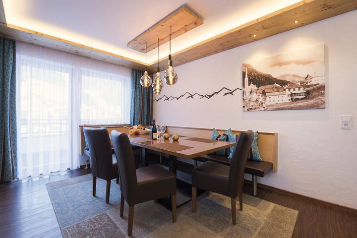 Geheel vakantieappartement, Short Stay in Apartment 8-10 People in Ischgl, Verwall 