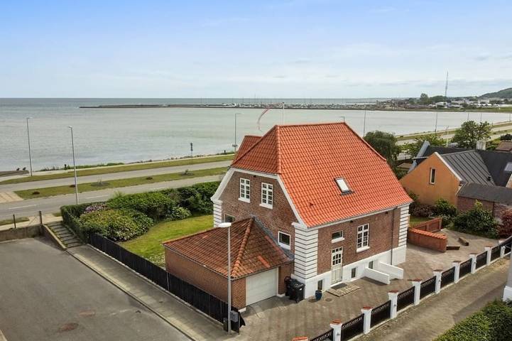 Ferienhaus für 10 Personen, mit Balkon und Sauna