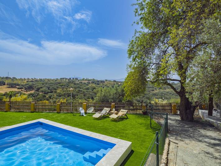 Casa rural para 14 personas, con jardín, Se admiten mascotas en Archidona - 4