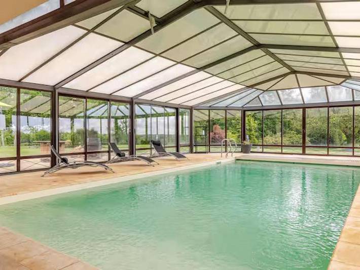 Location de vacances pour 8 personnes, avec terrasse ainsi que piscine et jardin dans Soulitré - 4