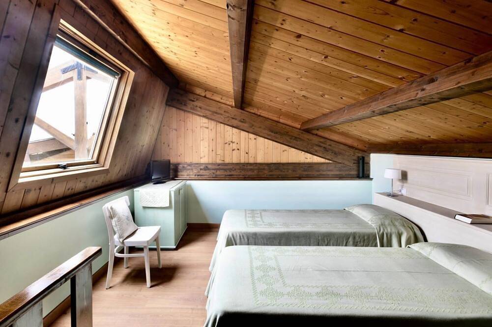 Appartamento intero, Lido Chelo Junior Suite 4 letti vista mare in Bosa Marina, Planargia