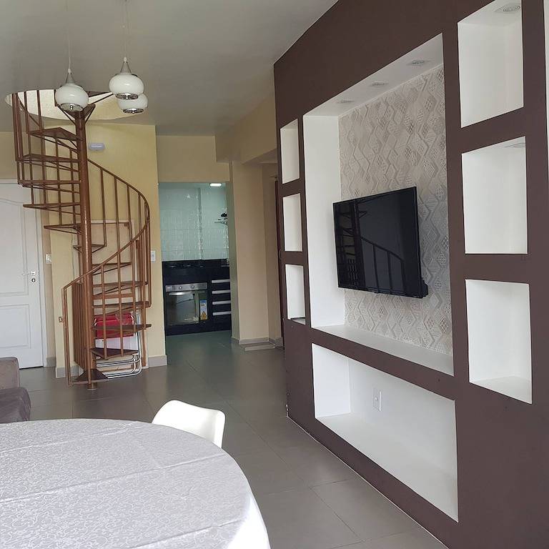 Ganze Wohnung, Kaylane Maisonette Penthouse 4 Schlafzimmer, 3 mit Meerblick und Klimaanlage. in Praia do Forte Cabo Frio, Rio de Janeiro (Bundesstaat)