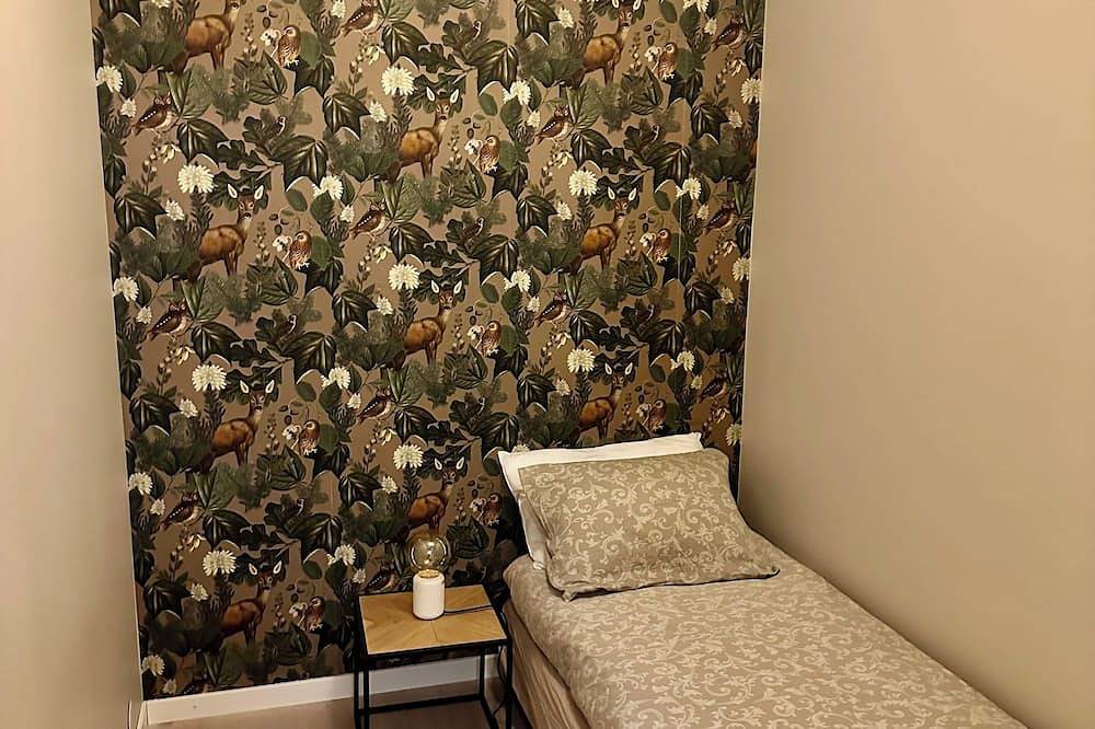 Ganze Wohnung, Pleasant, apartment, in the middle of the city. 85 Smart Tv, lift & veranda in Porsgrunn