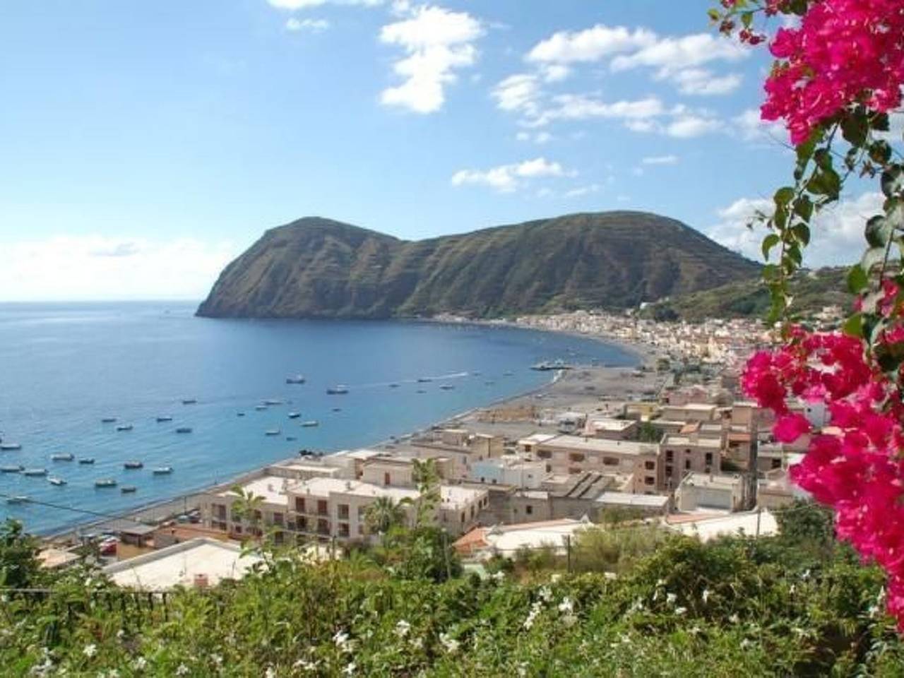 Entire apartment, Wohnung C in Lipari