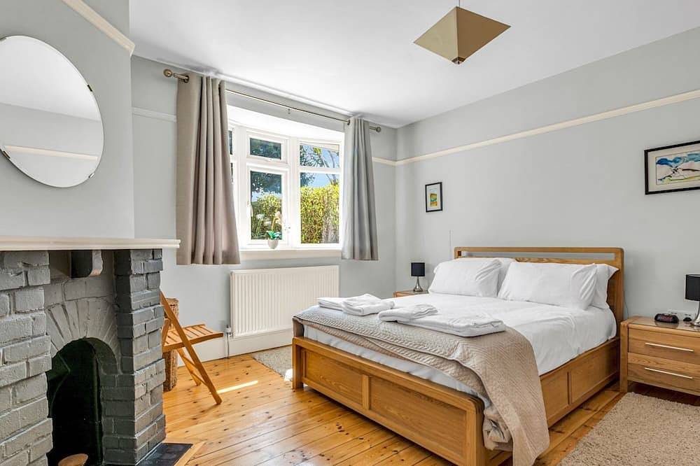 Little Haven, A stunning Bungalow in Minnis Bay - Pass the Keys in Birchington, Kent