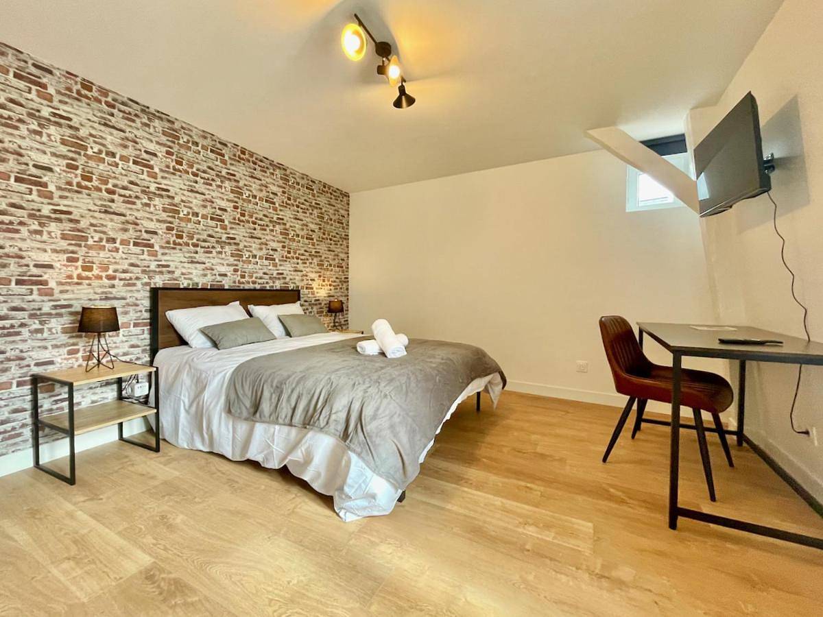 Appartement entier, Two-Bedroom Apartment in Château-du-Loir, Vallée de la Loire