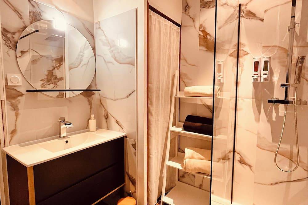 Appartement entier, Casa fresque 1 in Nîmes, Région de Nîmes