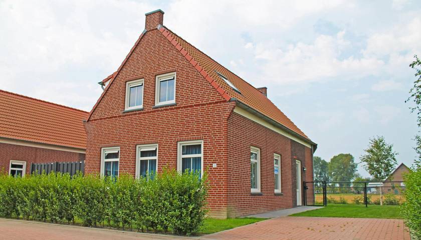 Ferienhaus für 8 Personen, mit Balkon/Terrasse und Sauna sowie Terrasse