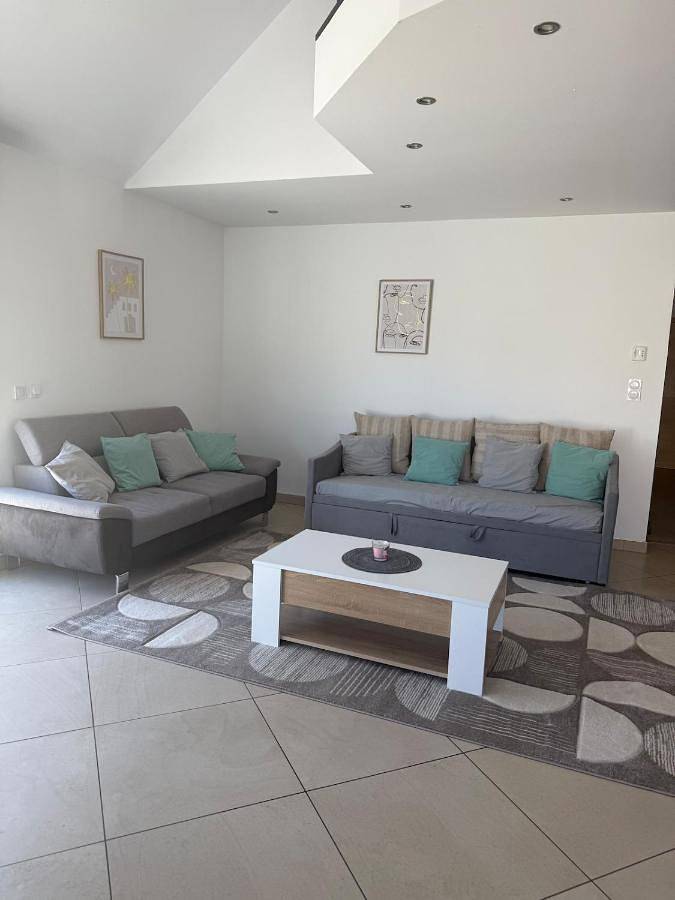 Location de vacances pour 10 personnes, avec terrasse et jardin à Vierzon - 2