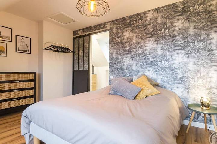 Gîte pour 12 personnes, avec piscine et jardin à Dragey-Ronthon - 2