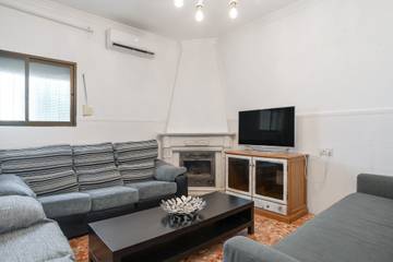 Casa Rural para 15 Personas en Montecorto, Provincia de Málaga, Foto 3
